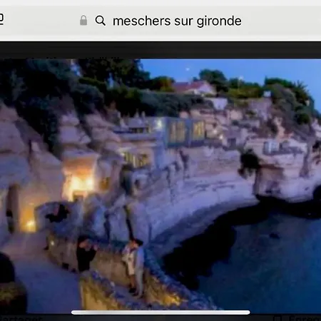 Proche Grotte De Matata
